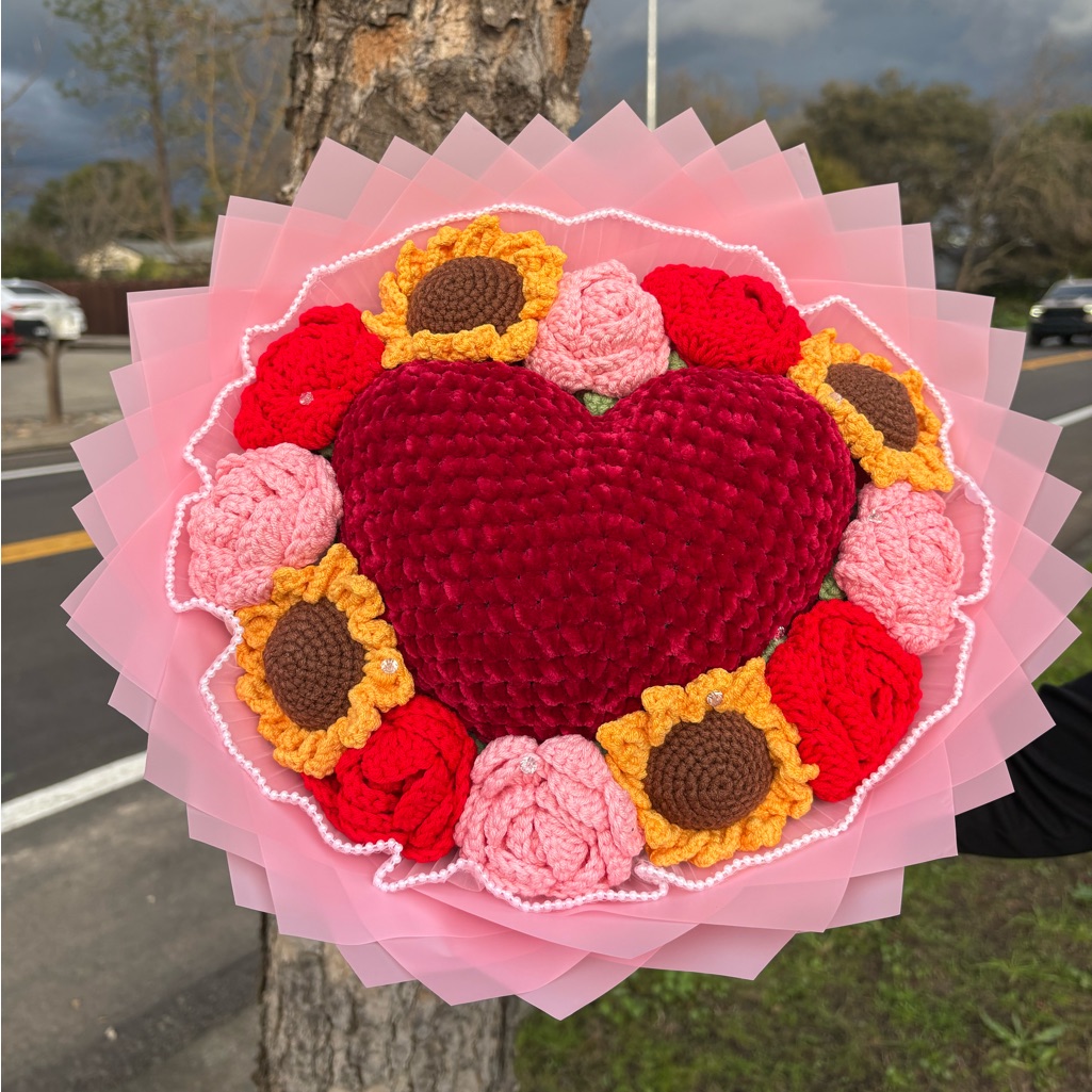 Crochet Heart And Flower Bouquet Perfect Valentine’s Day Gift